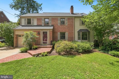 8222 Larry Pl, CHEVY CHASE, MD, 20815-3018 | Card Image
