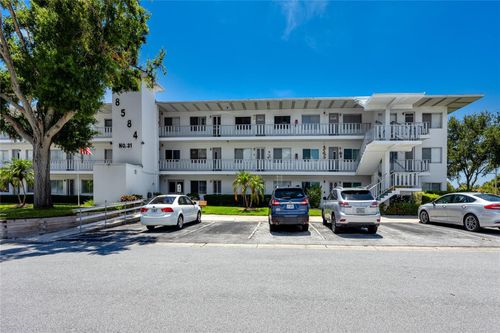 apt-308-8584 111th St, SEMINOLE, FL, 33772-4256 | Card Image