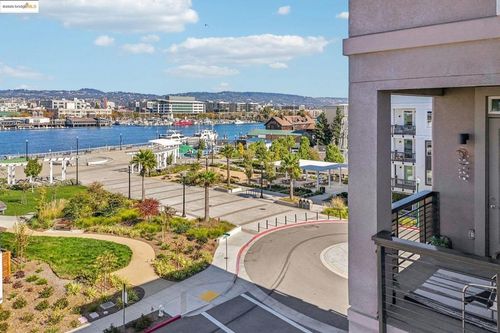 2878 5th St, Alameda, CA, 94501-7886 | Card Image