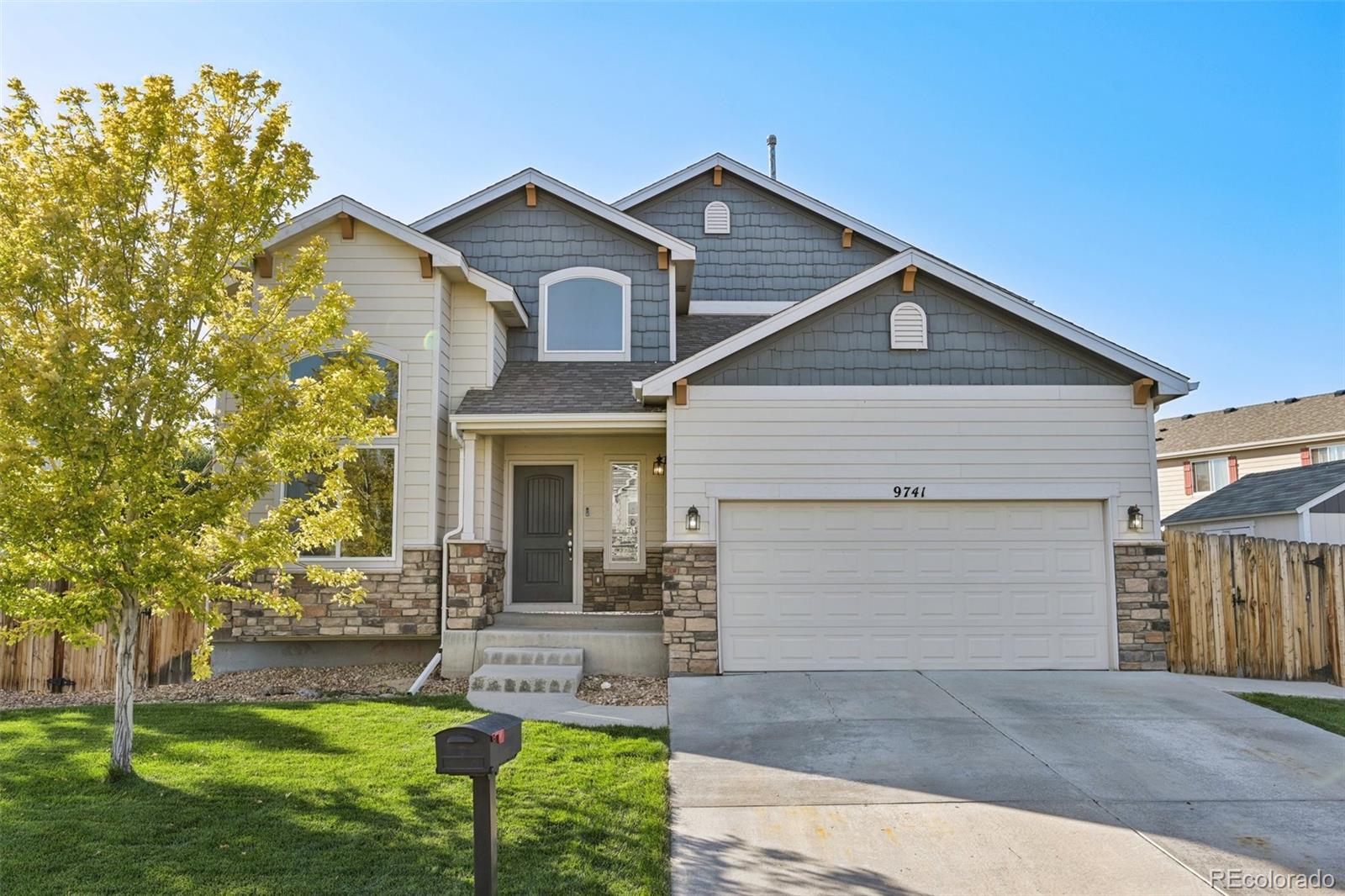 Eagle Creek Cir, Commerce City, CO 80022