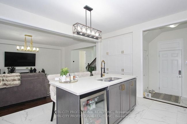 16 Dolucci Cres, House other with 4 bedrooms, 3 bathrooms and 2 parking in Brampton ON | Image 36