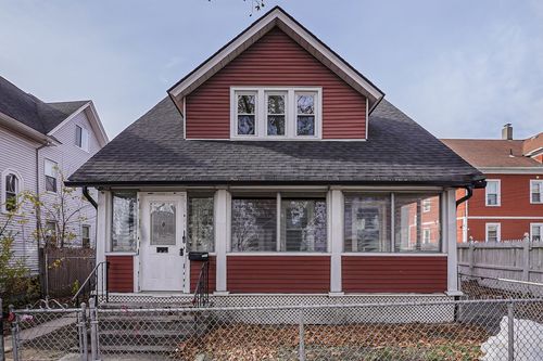 18 Sycamore St, Springfield, MA, 01109-3033 | Card Image