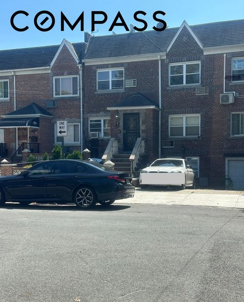 49 Minna St, Brooklyn, NY, 11218-2117 | Card Image