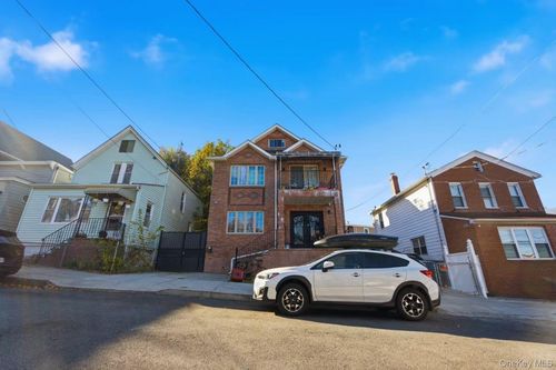 1118 124th St, College Point, NY, 11356-1828 | Card Image