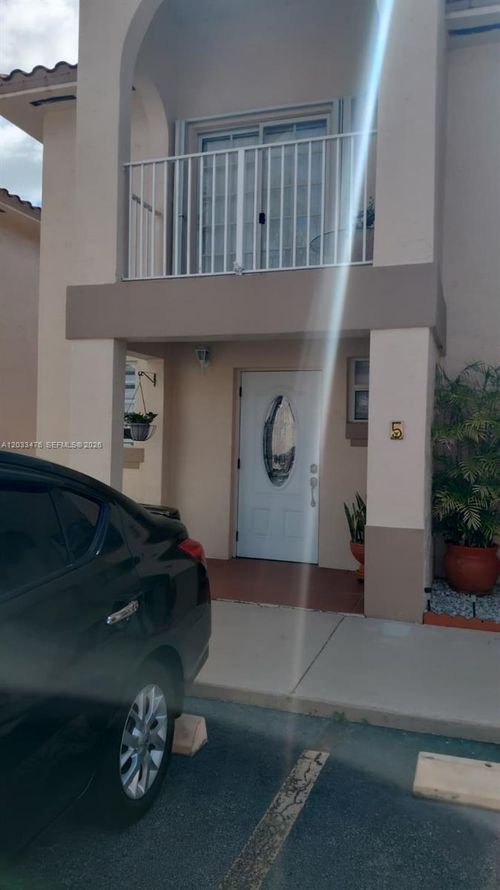 5-507 W 68th St, Hialeah, FL, 33014-4917 | Card Image