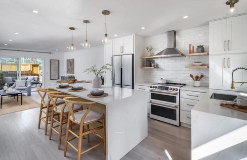 155 Village Green Rd, Encinitas, CA, 92024-3036 | Card Image