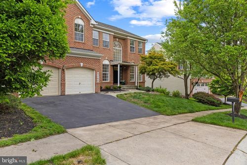8066 High Castle Rd, ELLICOTT CITY, MD, 21043-5516 | Card Image