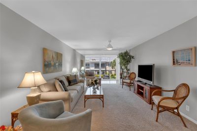 6521-3 - 6521 Bay Club Dr, Condo with 1 bedrooms, 1 bathrooms and null parking in Fort Lauderdale FL | Image 2