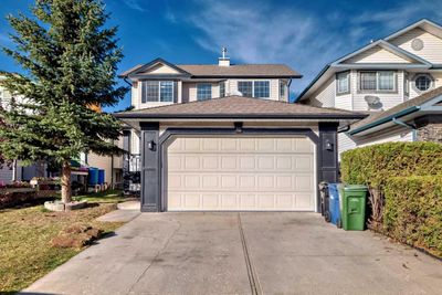 15 Coventry Cir Ne, House detached with 5 bedrooms, 3 bathrooms and 4 parking in Calgary AB | Image 1