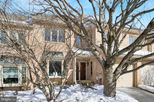 27 Militia Hill Dr, CHESTERBROOK, PA, 19087-5846 | Card Image