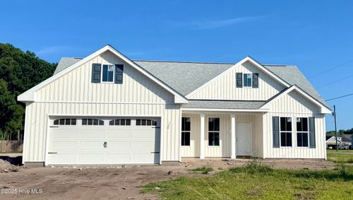 100 Norine Dr, Holly Ridge, NC, 28445-7971 | Card Image