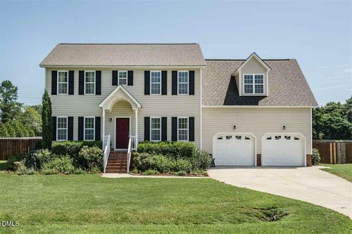 195 Moonlight Dr, Fuquay Varina, NC, 27526-5082 | Card Image