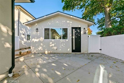 6844 Cedros Avenue, Van Nuys, CA, 91405 | Card Image