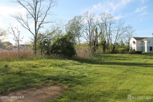 1213 State Route 36, Union Beach, NJ, 07735-3519 | Card Image