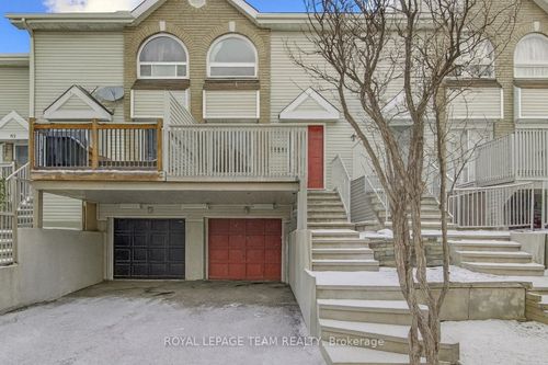 89 Thornbury Cres, Nepean, ON, K2G6C4 | Card Image