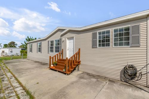 5407 Landis Ave, Port Orange, FL, 32127-5525 | Card Image