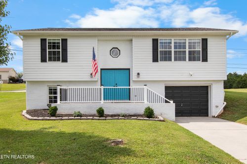1011 Fox Run, Jefferson City, TN, 37760-3324 | Card Image