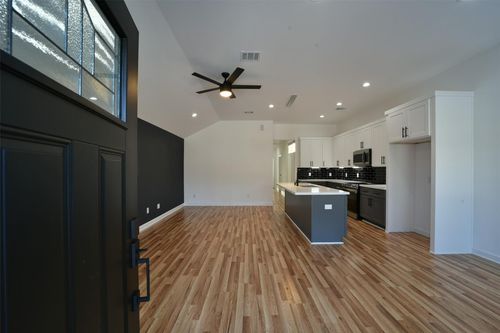 a-5714 Beldart St, Houston, TX, 77033-2202 | Card Image