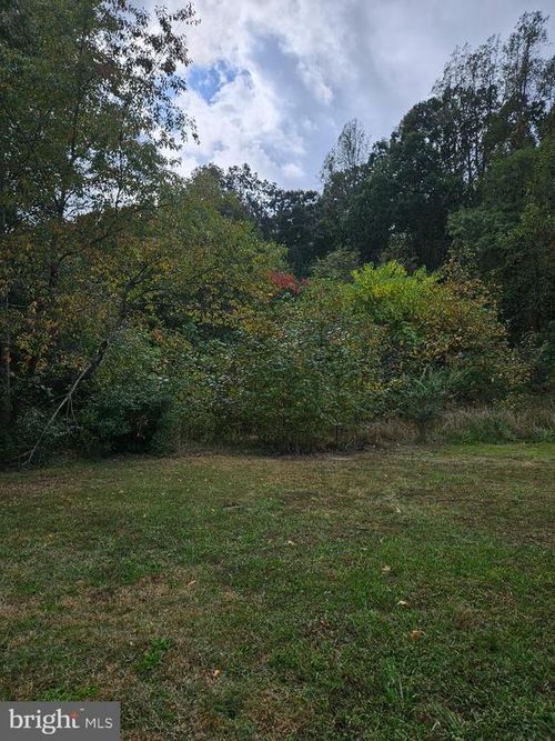 15494 Chester Ln, Bowling Green, VA, 22427 | Card Image