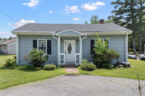 713 Lakeview Ave, Colonial Heights, VA, 23834-1609 | Card Image