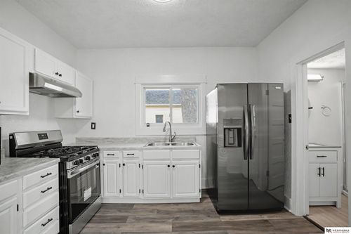 2411 Madison St, Bellevue, NE, 68005-5141 | Card Image