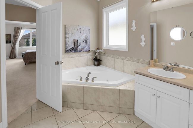 134 Loretta Dr, House other with 3 bedrooms, 2 bathrooms and 4 parking in Virgil ON | Image 24