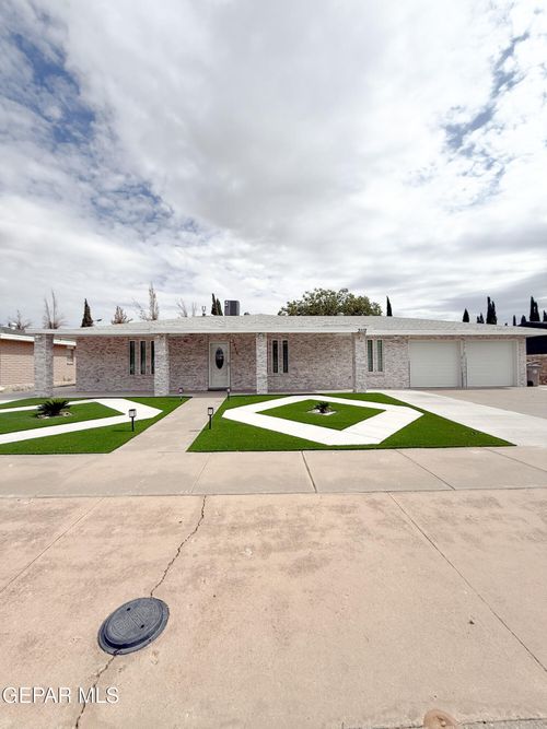 3112 Eads Pl, El Paso, TX, 79935-1502 | Card Image