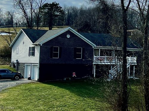 40900 Havenwood Dr, Belmont, OH, 43718-9003 | Card Image