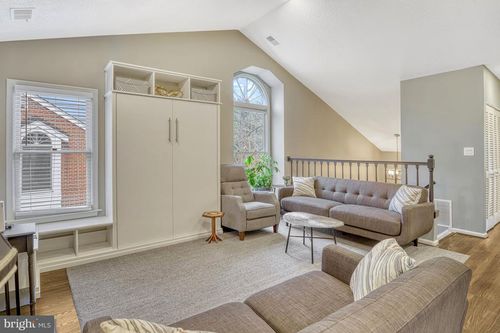 7598 Lakeside Village Dr, FALLS CHURCH, VA, 22042-7553 | Card Image