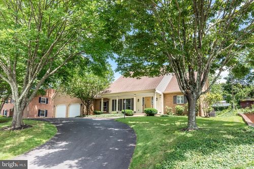 31 Fitzhugh Ave, WESTMINSTER, MD, 21157-4407 | Card Image