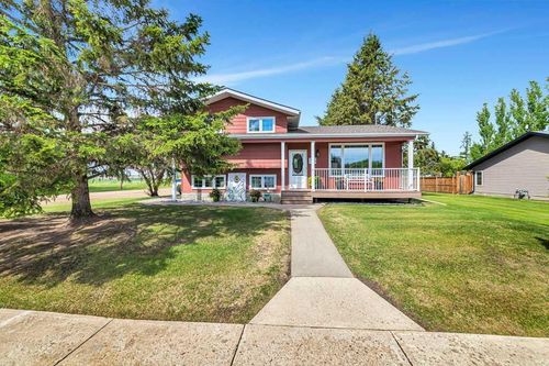 4501 53 Street, Dewberry, AB, T0B1G0 | Card Image
