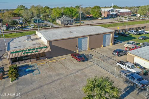 198 Main St, Biloxi, MS, 39530-3808 | Card Image