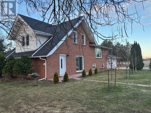 1695 Division Rd N, Kingsville, ON, N9Y2H1 | Card Image
