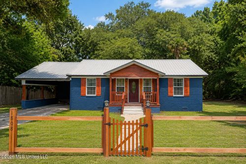 1808 Center St, Leakesville, MS, 39451-5728 | Card Image