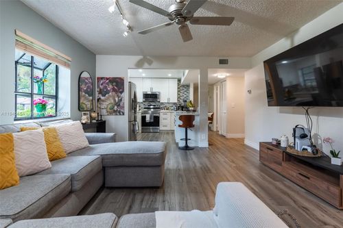 apt-101-7625 79th Ave, Tamarac, FL, 33321-2863 | Card Image