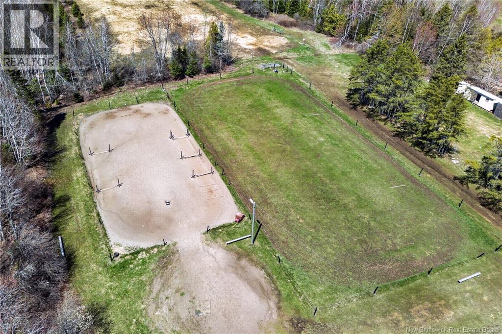 Land in Harvey 5