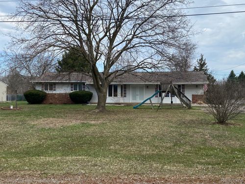 3886 Poit Dr, Lapeer, MI, 48446-2821 | Card Image