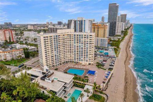 605-3180 S Ocean Dr, Hallandale Beach, FL, 33009-7249 | Card Image