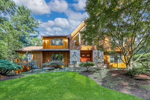 3 Henry Ct, Suffern, NY, 10901-3427 | Card Image