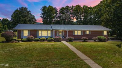 320 Simmons Avenue, House other with 4 bedrooms, 3 bathrooms and null parking in Erwin TN | Image 3