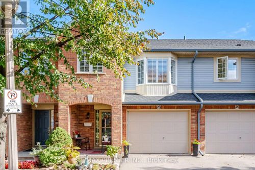 28-311 Highway 8, Stoney Creek, ON, L8G5G5 | Card Image