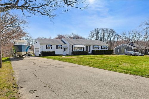 10 Brayton Rd, Tiverton, RI, 02878-3319 | Card Image