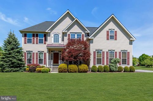 24 Hickory Way, ROBBINSVILLE, NJ, 08691-3673 | Card Image
