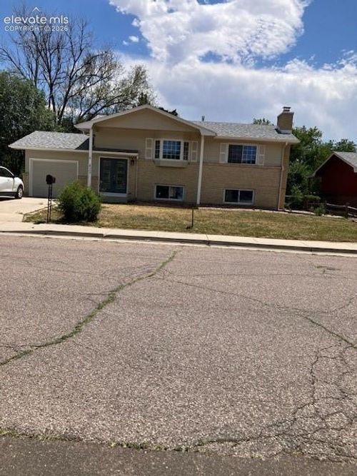 423 Eudora St, Colorado Springs, CO, 80911-2318 | Card Image