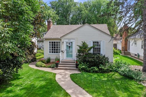 2605 Robbins St, Minneapolis, MN, 55410-2539 | Card Image