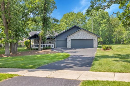 664 White Oak Way, Yorkville, IL, 60560-9258 | Card Image