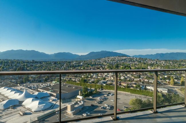 2109 - 4650 Brentwood Boulevard, Condo with 1 bedrooms, 1 bathrooms and 1 parking in Burnaby BC | Image 2