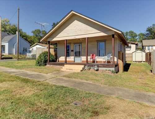 828 Rector St, Hot Springs, AR, 71913-3427 | Card Image