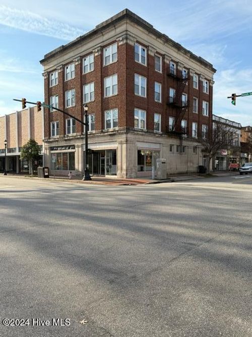 200 Nash St Ne, Wilson, NC, 27893-3802 | Card Image