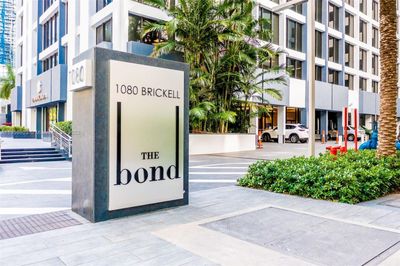 3900-3901 - 1080 Brickell Ave, Condo with 4 bedrooms, 4 bathrooms and null parking in Miami FL | Image 3